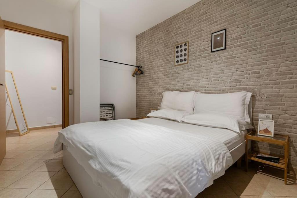 New Bazaar Apartment 地拉那 外观 照片